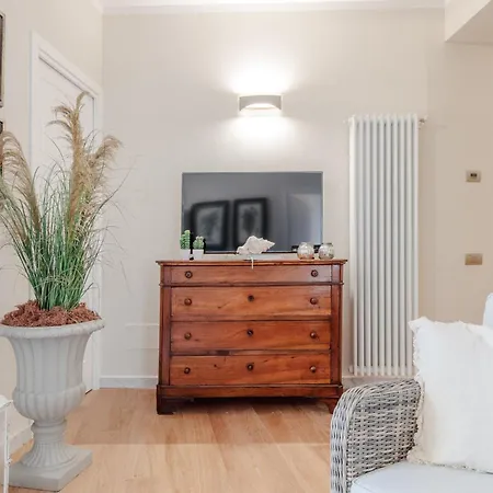 Apartment Casa Brumar, The Terrace Inside The Walls Of