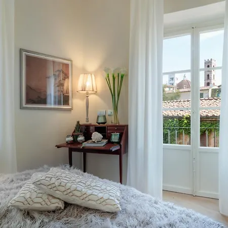 Casa Brumar, The Terrace Inside The Walls Of Apartment Lucca